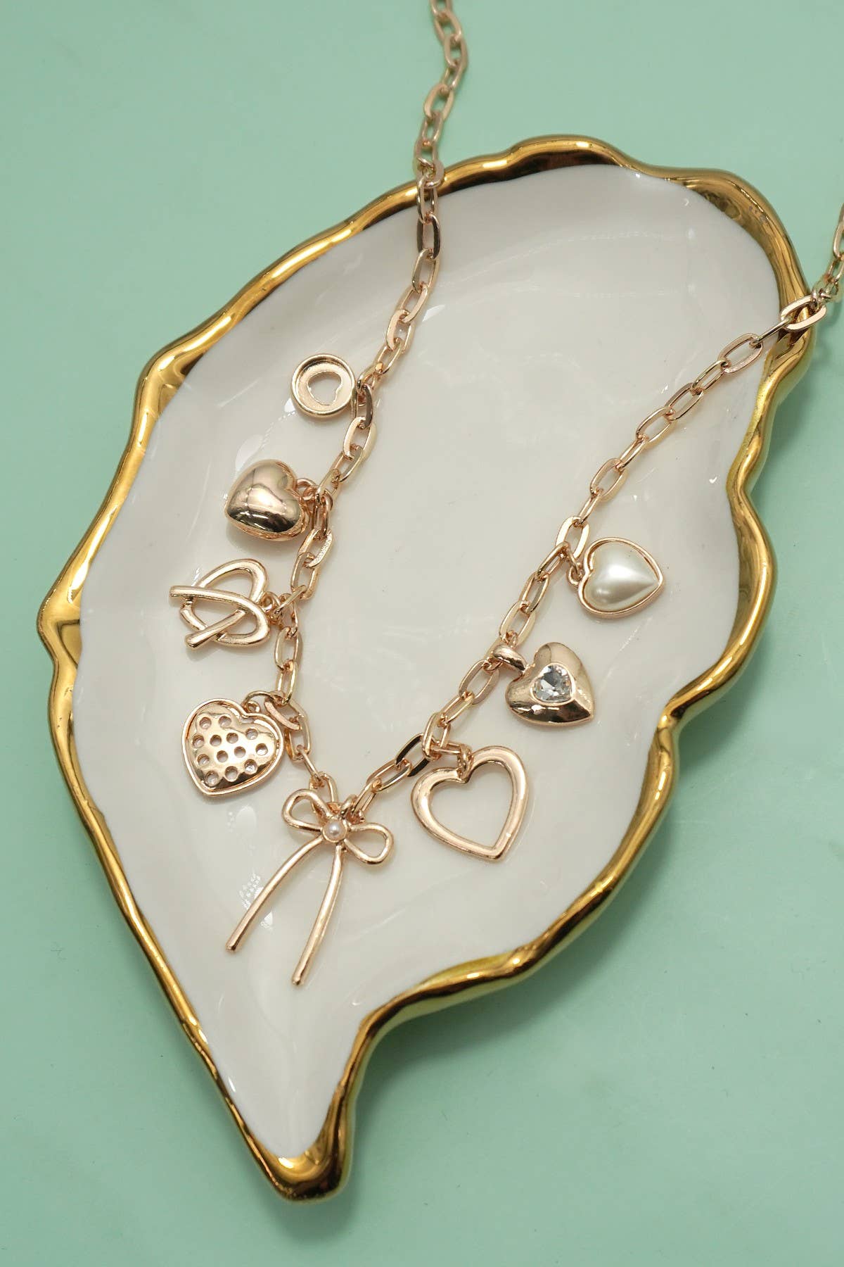 CHARM NECKLACE-BOW MULTI HEARTS PEARL CHARMS | 80N91426: Gold