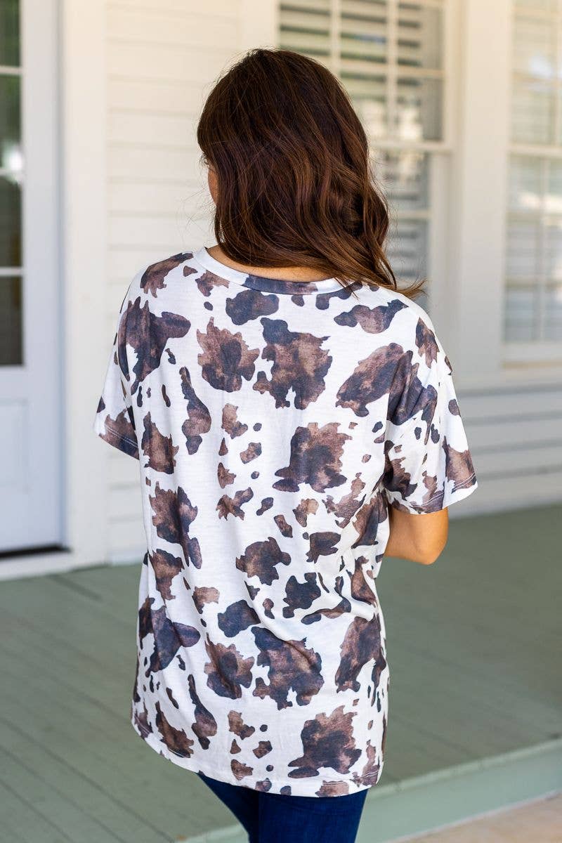 Mooving On Short Sleeves T-Shirt, Cow Print: Cowprint / Large