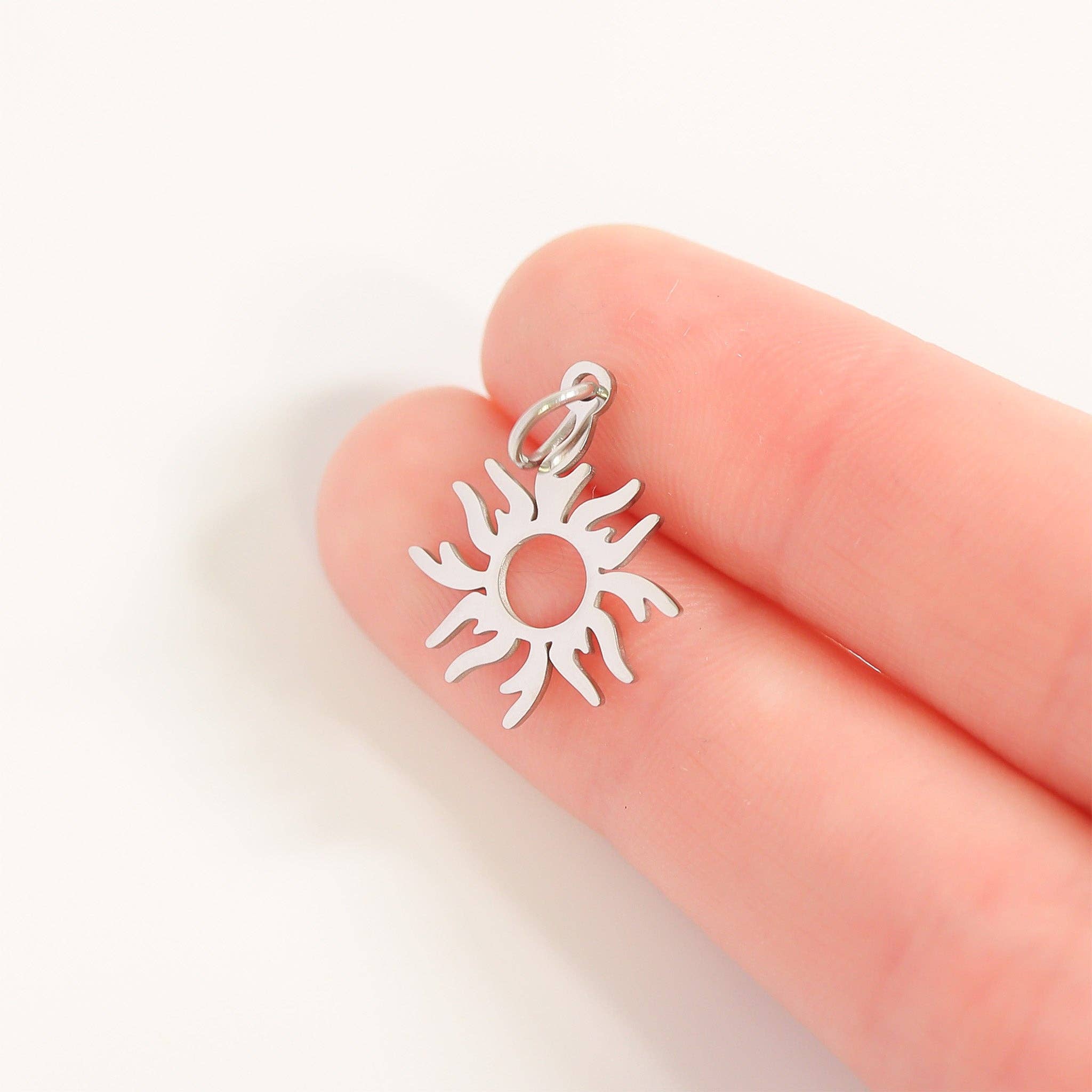 18K Gold PVD Stainless Steel Sunburst Charm: Gold