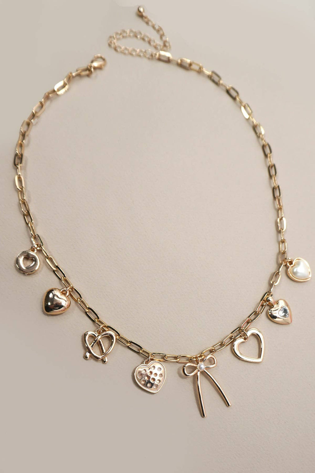 CHARM NECKLACE-BOW MULTI HEARTS PEARL CHARMS | 80N91426: Gold