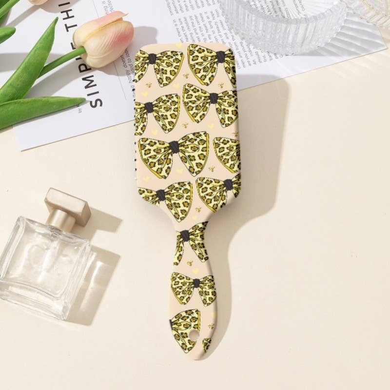 LARGE DETANGLE PADDLE HAIR BRUSH COMB | 40HC100: BOW E