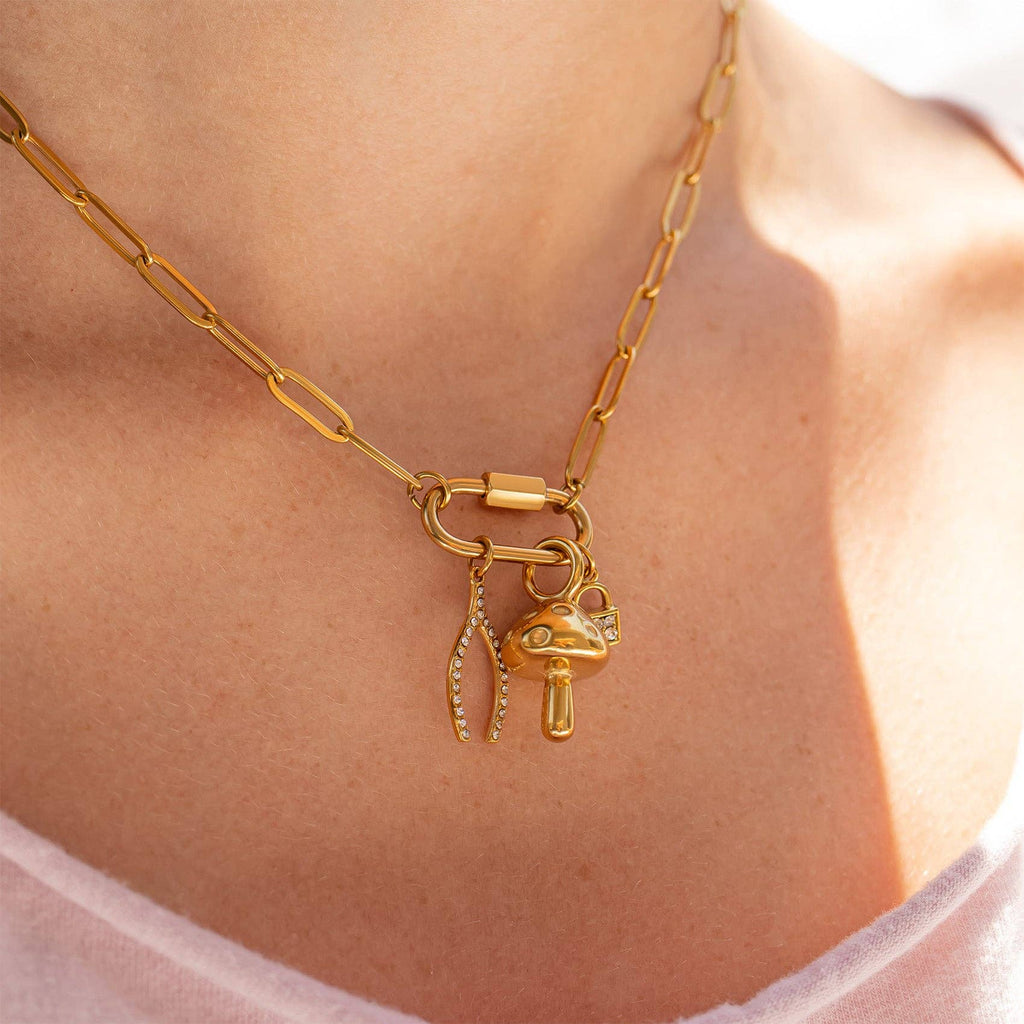 18K Gold PVD Paperclip Carabiner Necklace: Gold / 18+2"