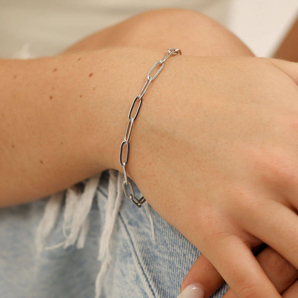 Stainless Steel Paperclip Chain Bracelet: Stainless / 7" Silver Color
