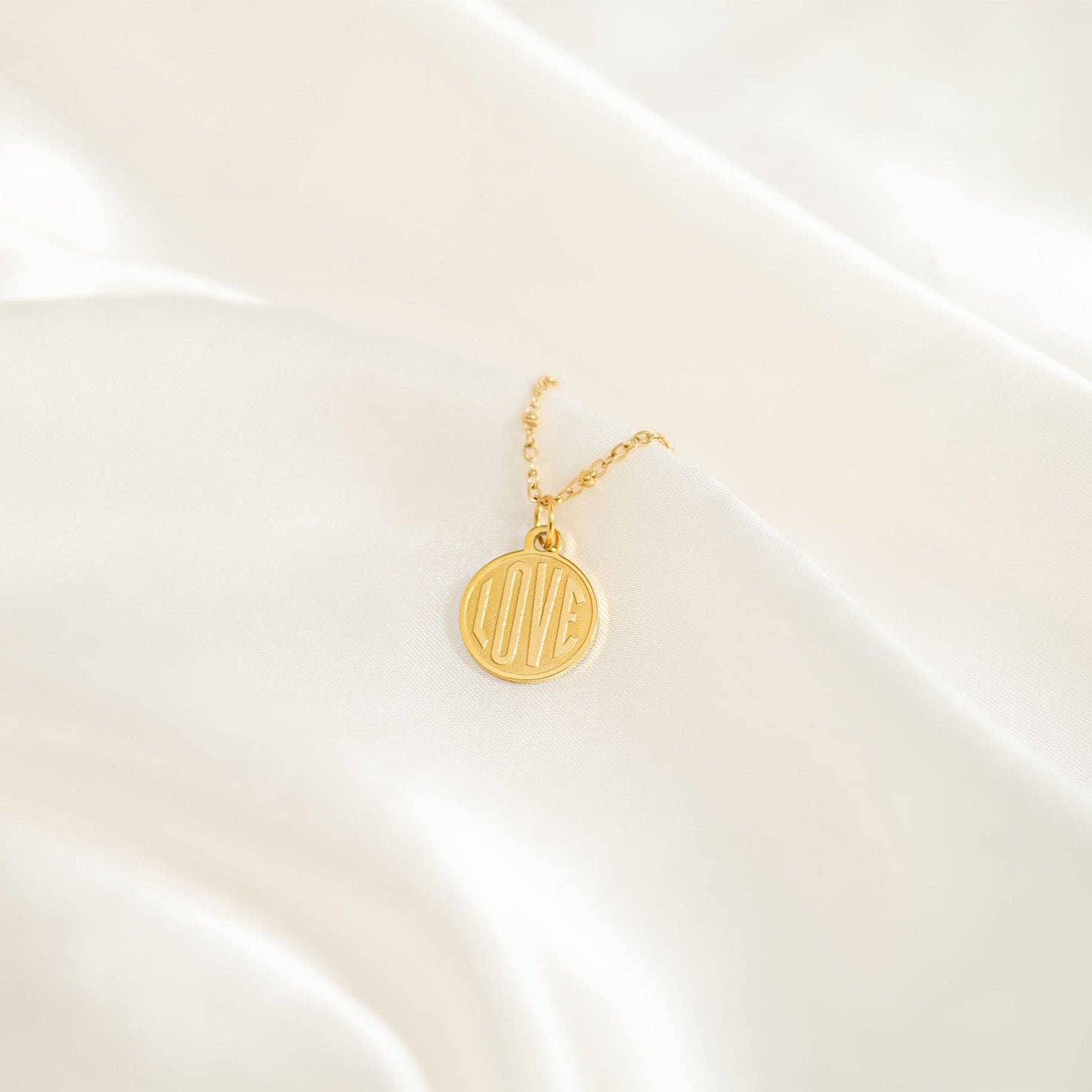 18K Gold PVD Stainless Steel Round Love Charm / PDL0254: Gold / 15mm
