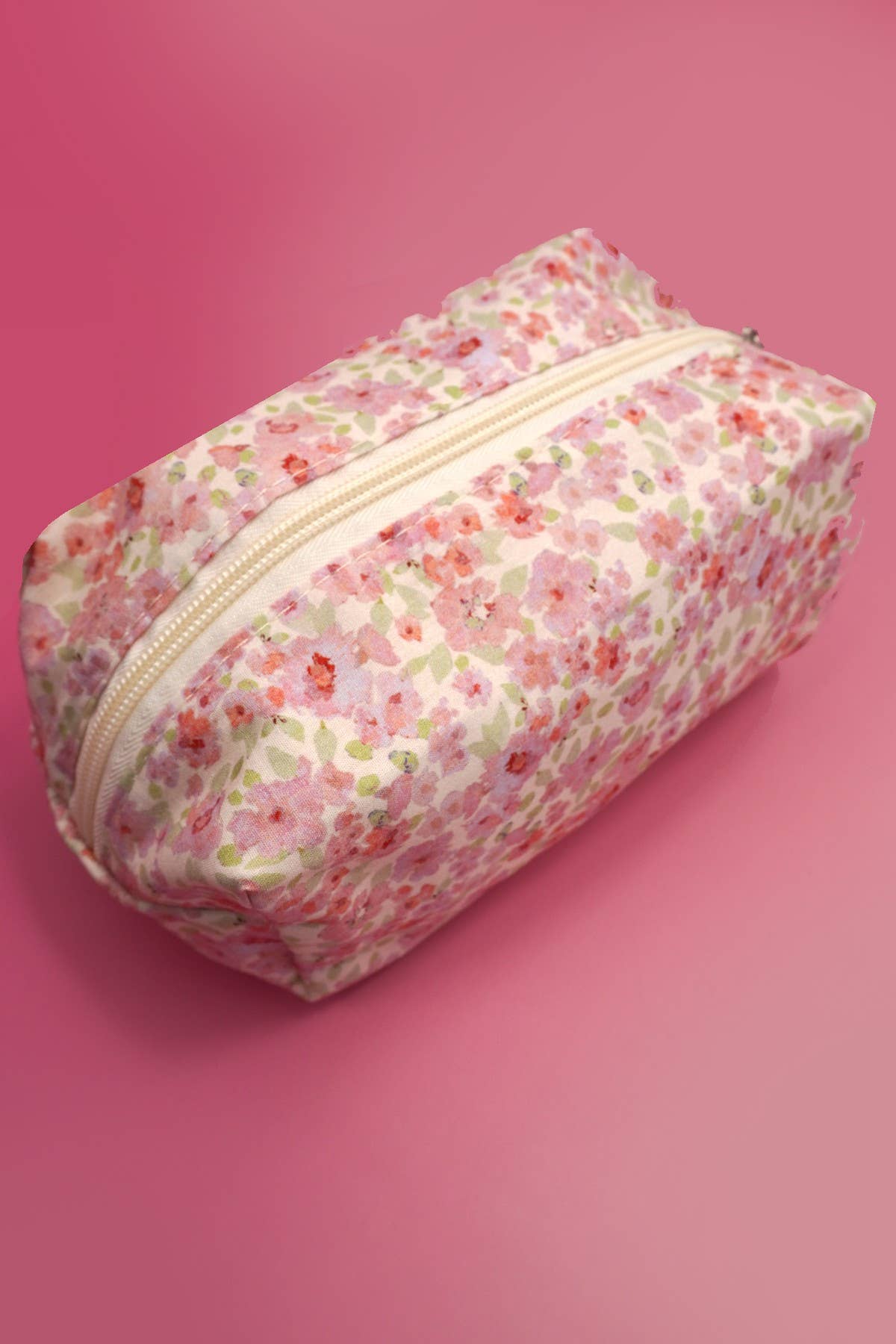 STRAWBERRY WESTERN BOW MAKEUP COSMETIC POUCH BAG | 40P544: RED STRAWBERRY