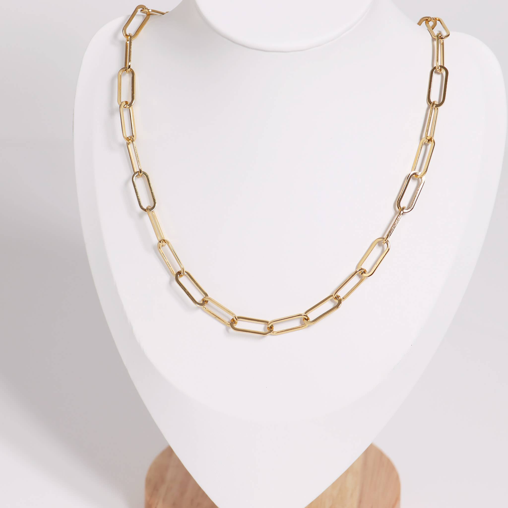 18K Gold Paperclip Chain Necklace: 18+02" / 2.5mm