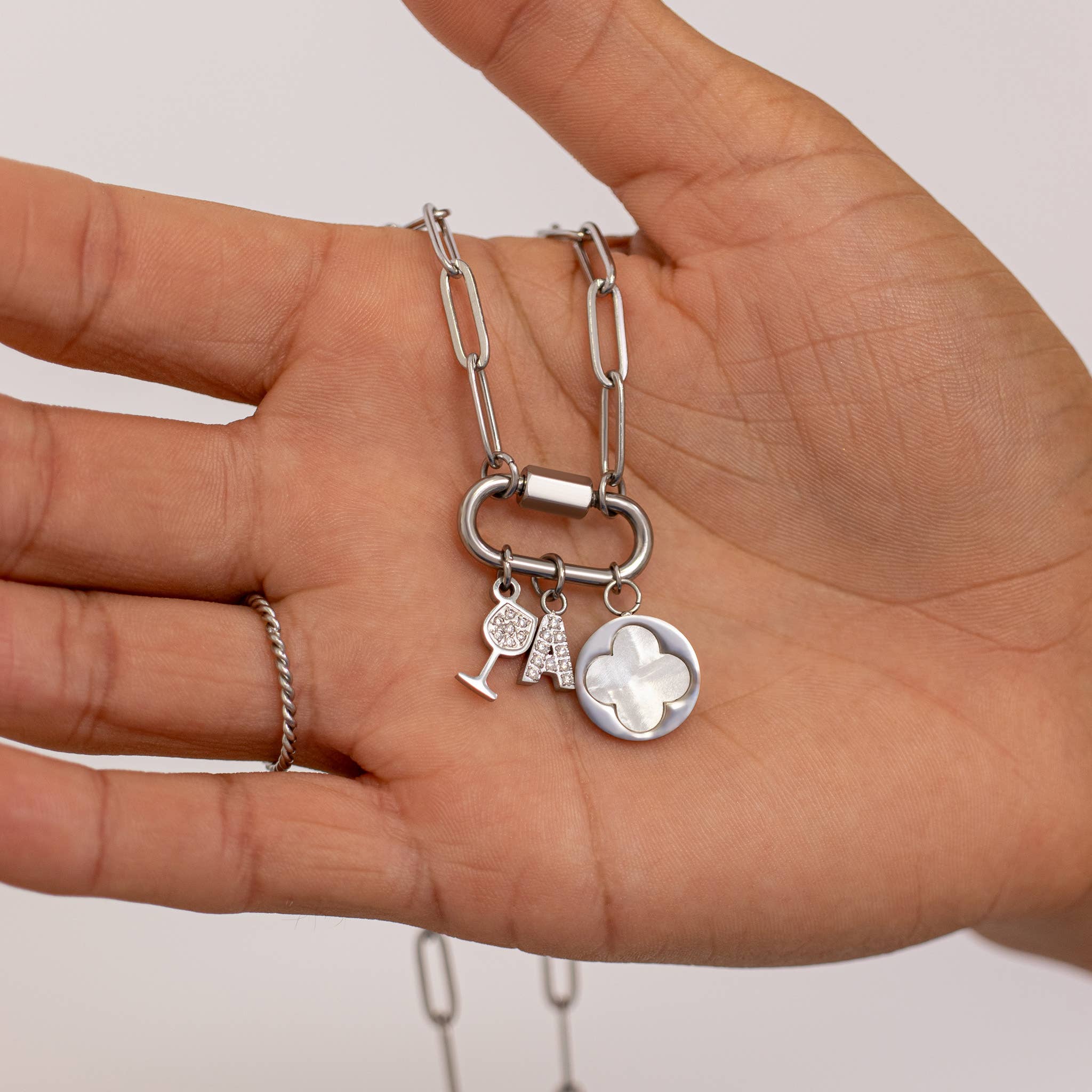18K Gold PVD Paperclip Carabiner Necklace: Gold / 18+2"