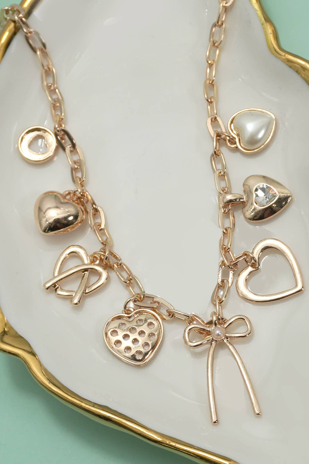 CHARM NECKLACE-BOW MULTI HEARTS PEARL CHARMS | 80N91426: Gold