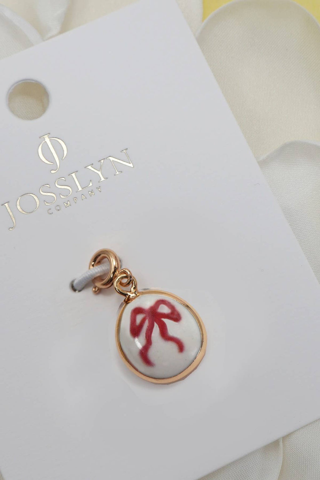CHARM-PORCELAIN BOW CHERRY WITH SPRING RING CLASP | 80CM1101: HEART ROSE QUARTZ