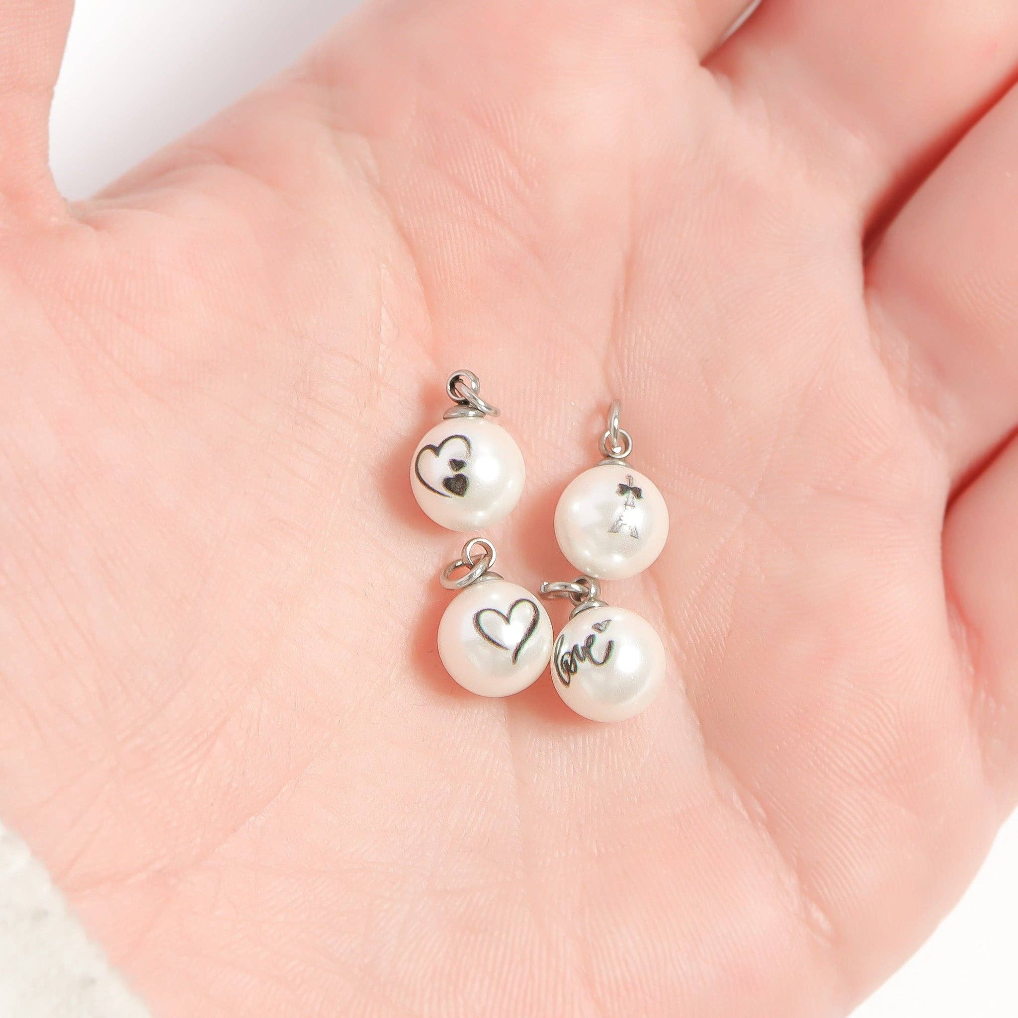 18K Gold PVD Stainless Steel 8mm Love Printed Pearl Charm: Gold