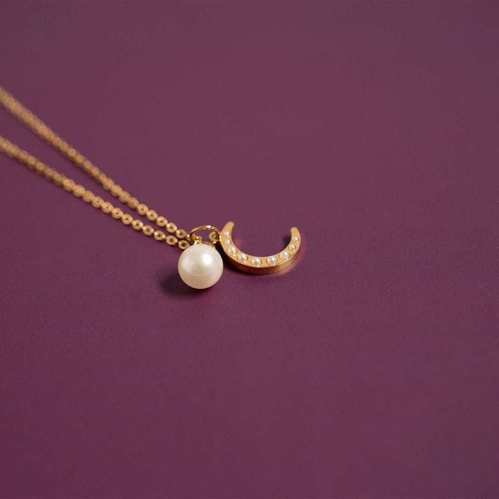 18K Gold PVD Stainless Steel Pearl Beaded Moon Charm: Gold / 15mm