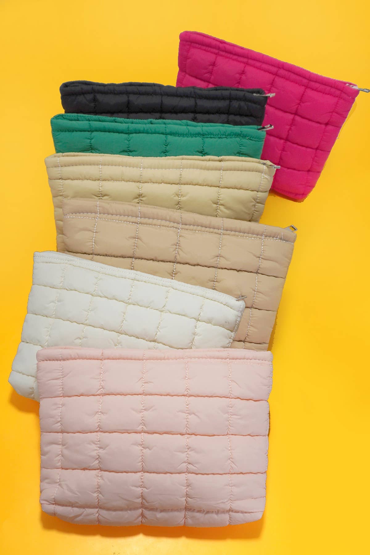 QUILTED PUFFY COSMETIC MAKEUP POUCH CLUTCH BAG | 40P538: Beige
