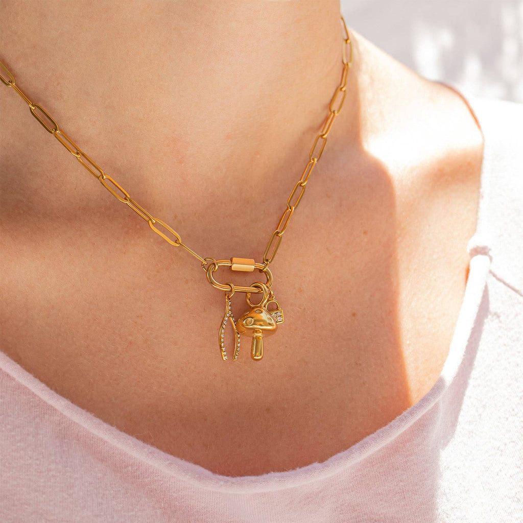 18K Gold PVD Paperclip Carabiner Necklace: Gold / 18+2"
