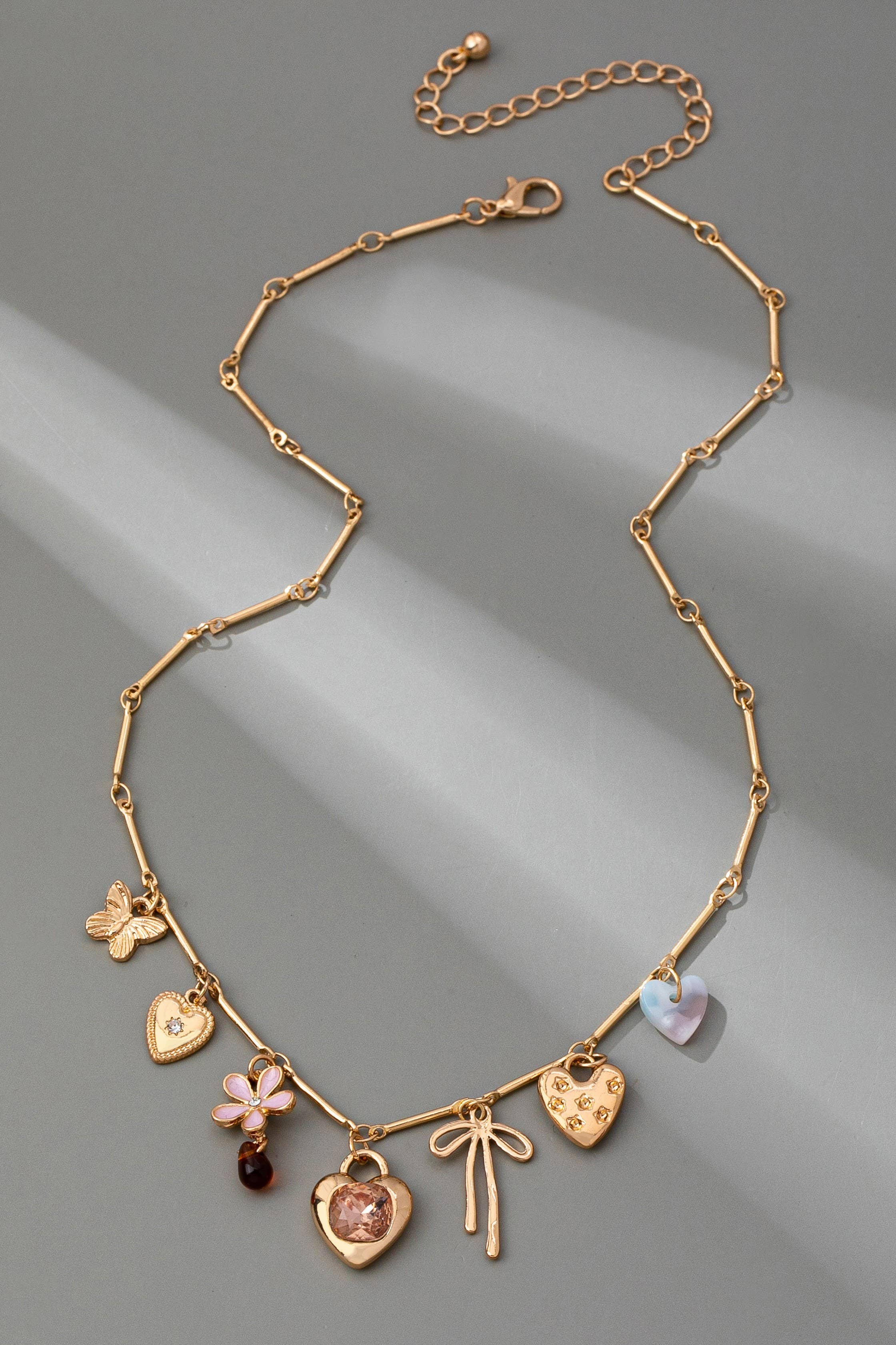 CHARM NECKLACE-HEARTS FLOWER BOW BUTTERFLY | 80N92639: GOLD