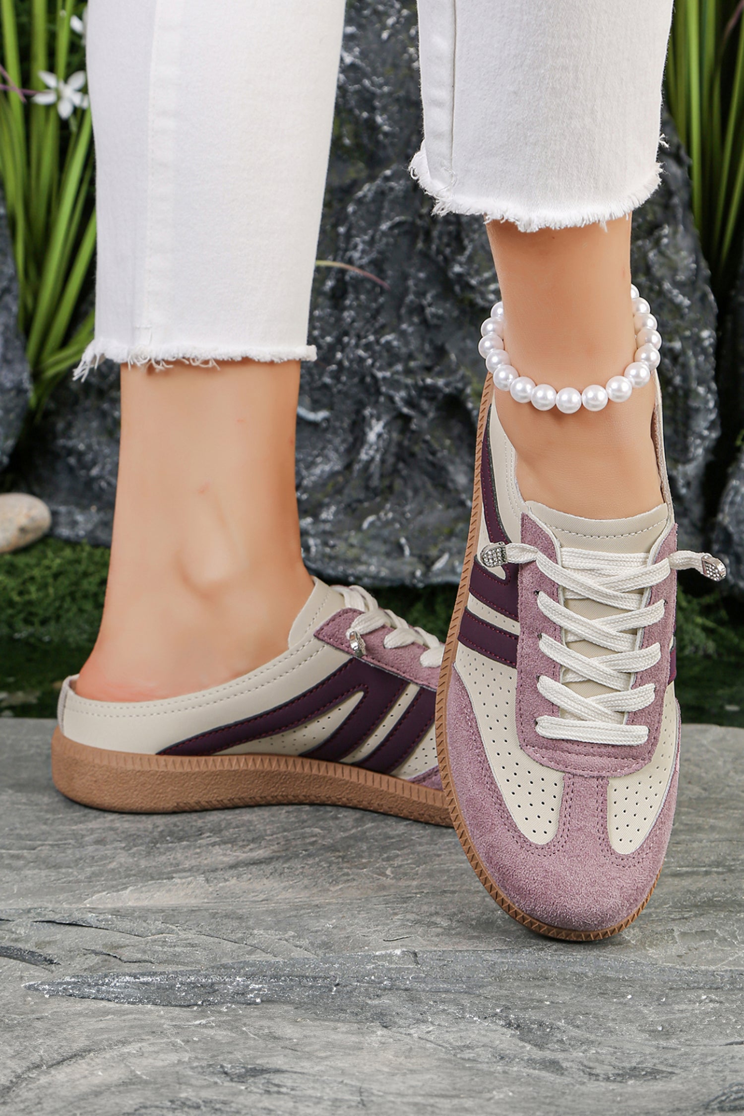 Pink Eyelet Patchwork Slip-on Sneakers