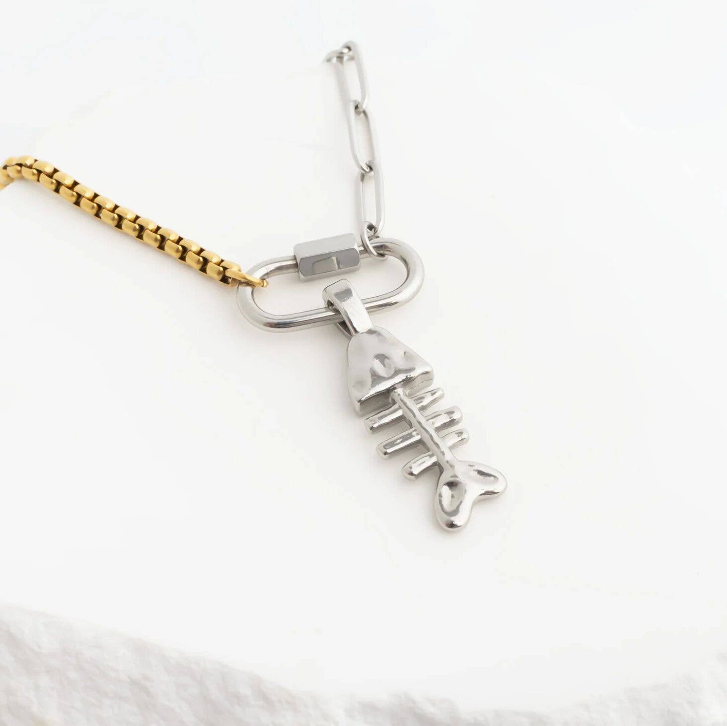Mixed Metal Split Chain Paperclip Carabiner Bracelet: Mixed Metal