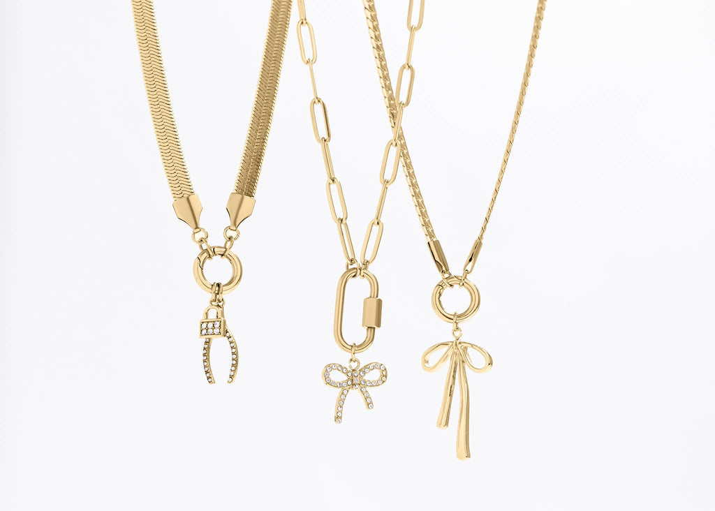 18K Gold PVD Paperclip Carabiner Necklace: Gold / 18+2"