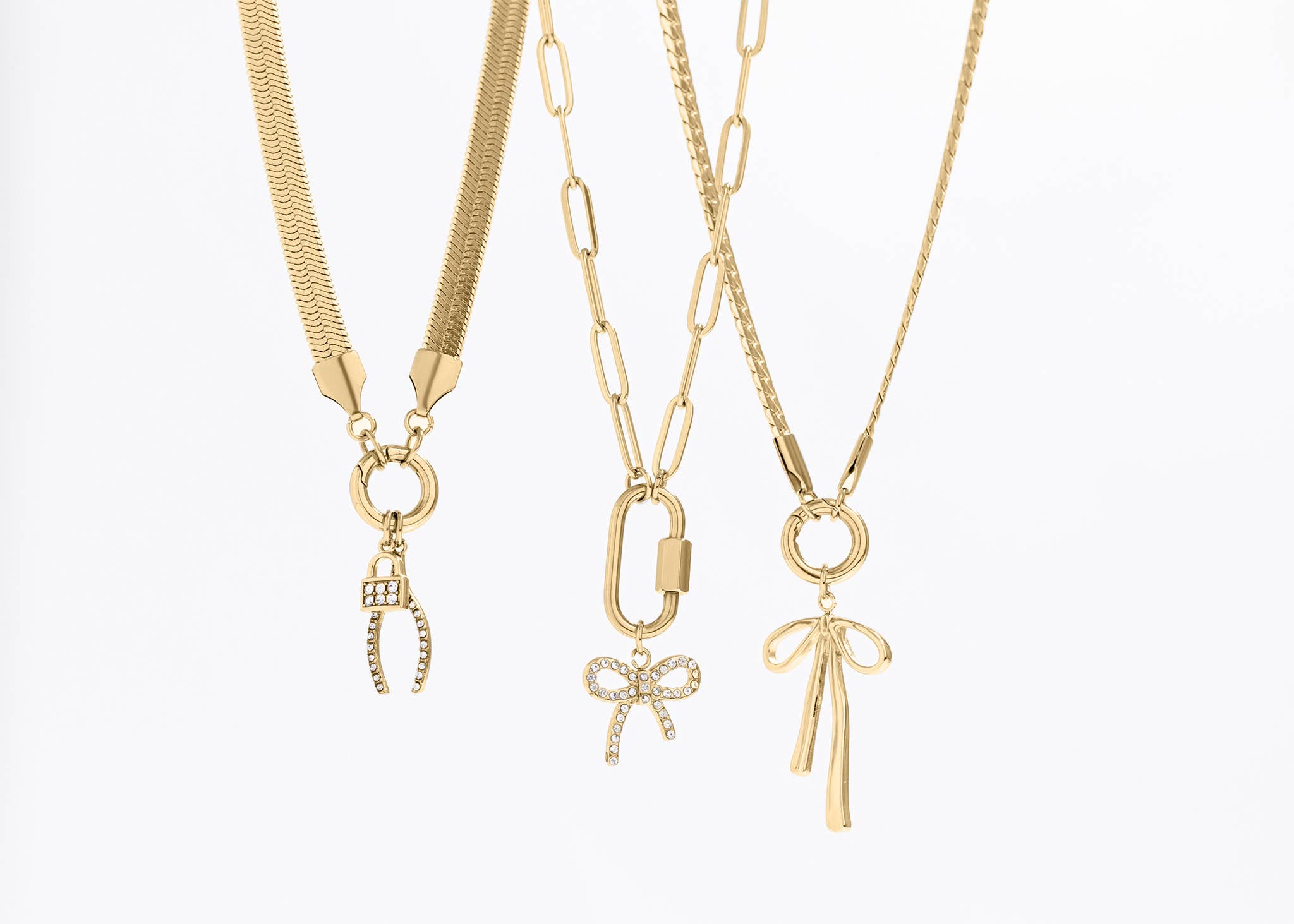18K Gold PVD Paperclip Carabiner Necklace: Gold / 18+2"