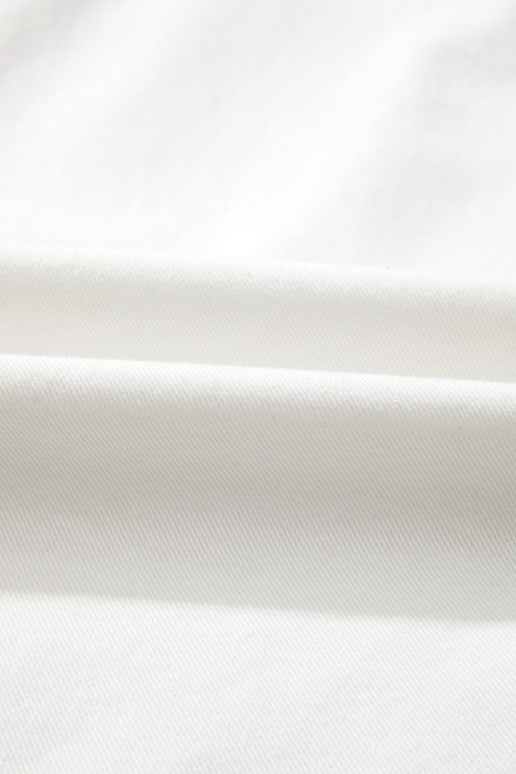 White Frilled Collar Flutter Sleeve Top