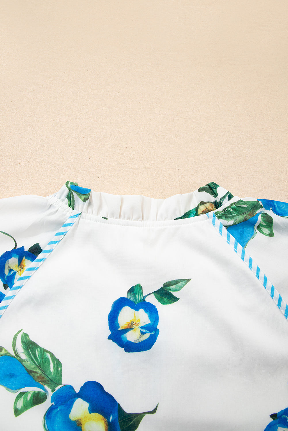 White Plus Size Floral Puff Sleeve Dress