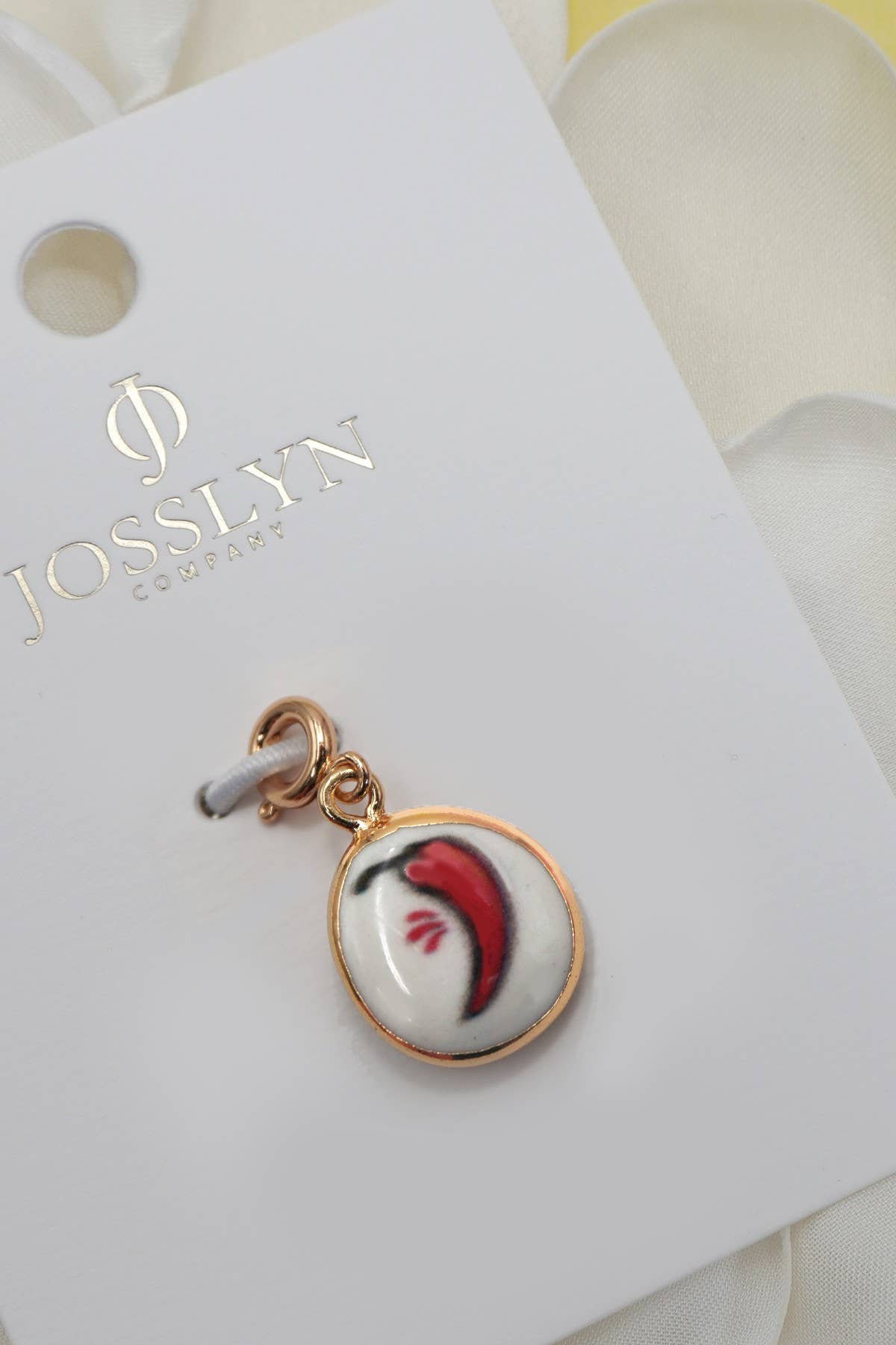 CHARM-PORCELAIN BOW CHERRY WITH SPRING RING CLASP | 80CM1101: HEART ROSE QUARTZ