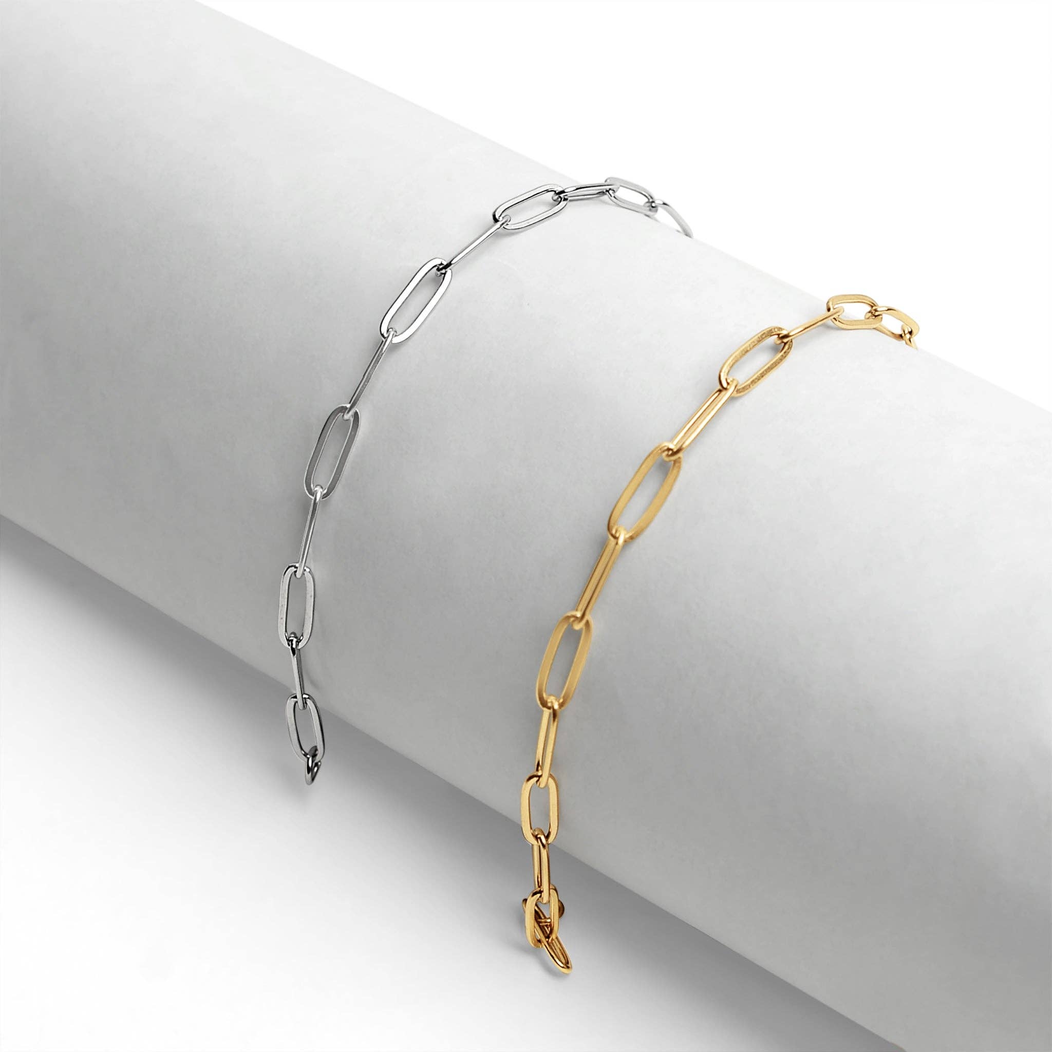 Stainless Steel Paperclip Chain Bracelet: Stainless / 7" Silver Color