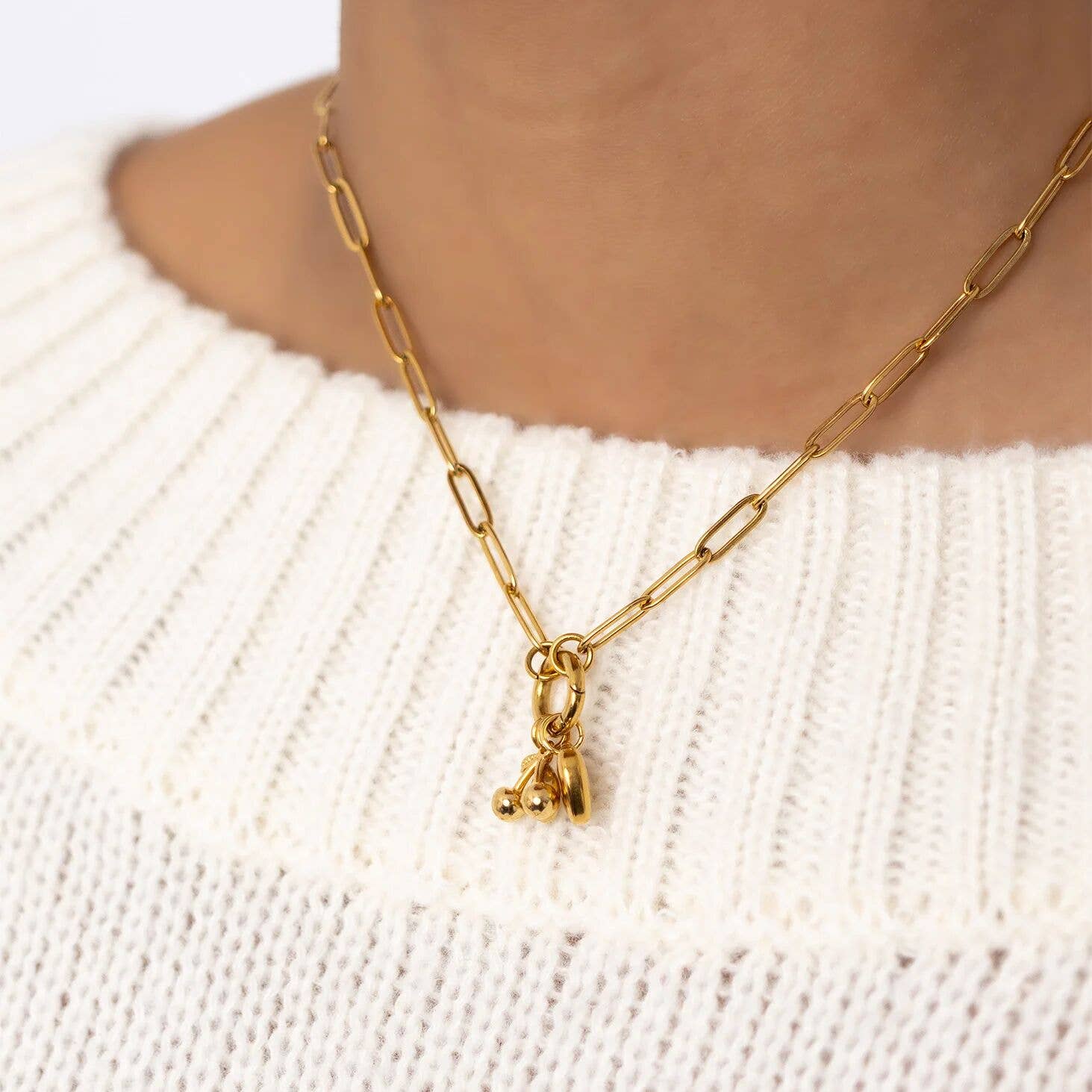 18K Gold Cherry Love Charm Holder Necklace Gift Set: Gold