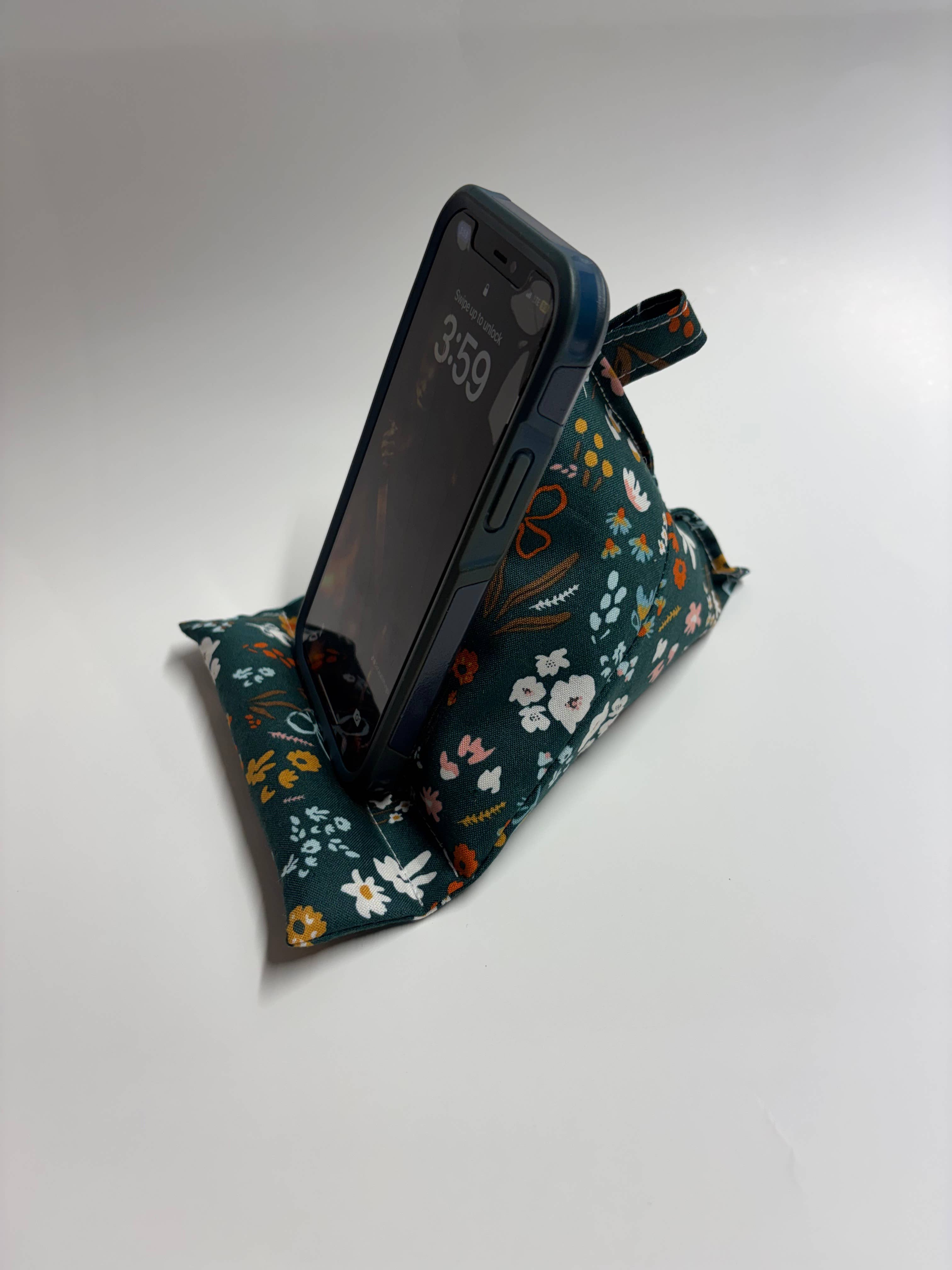 Phone Stands: Chicken coop