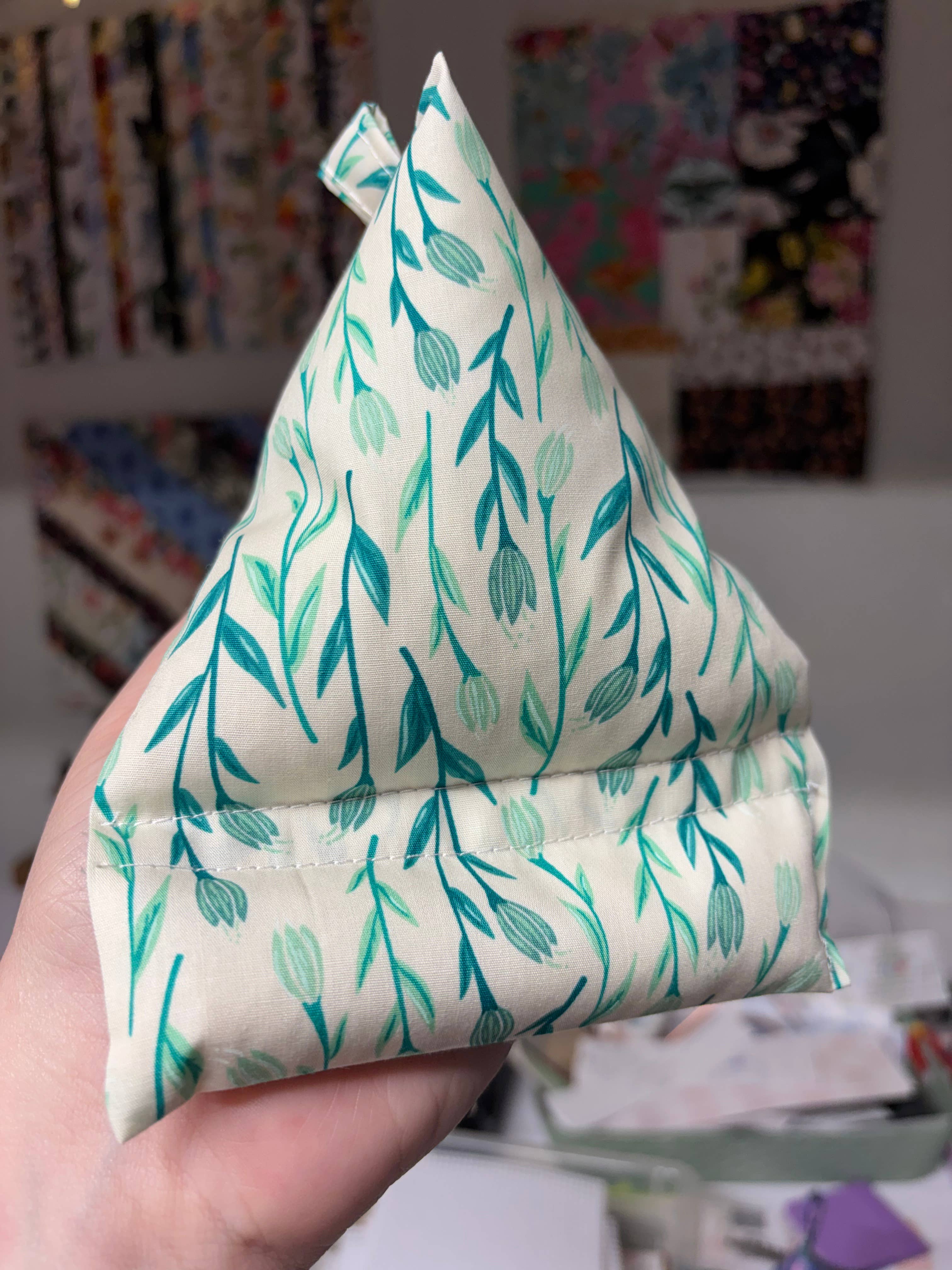 Phone Stands: Dairy farm