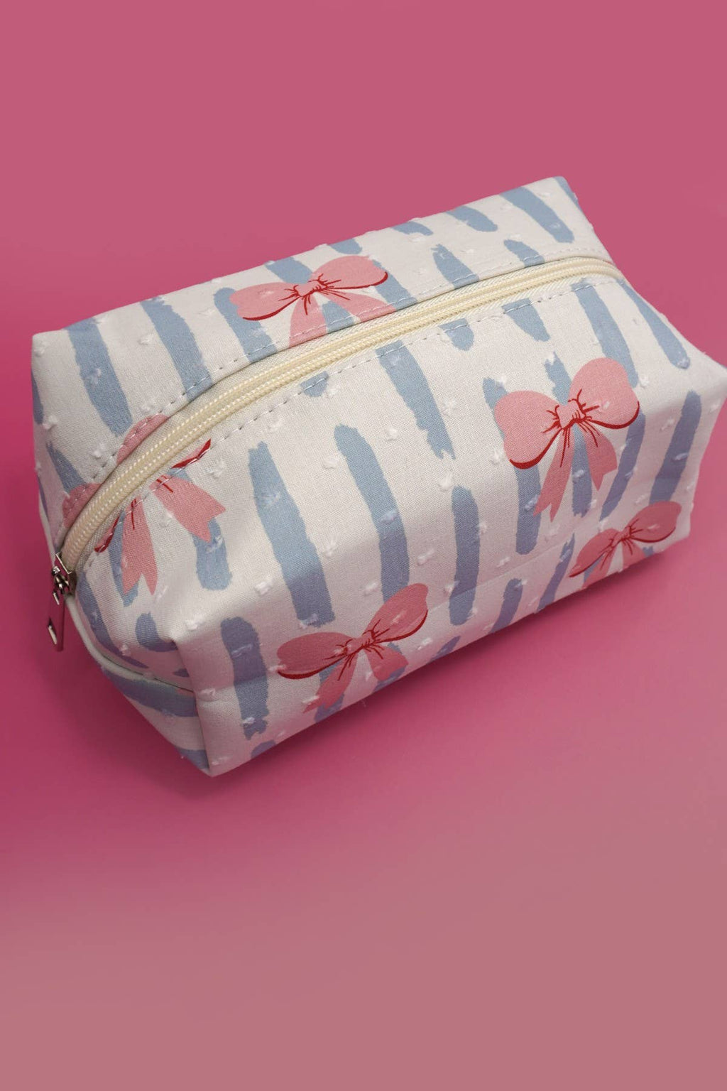 STRAWBERRY WESTERN BOW MAKEUP COSMETIC POUCH BAG | 40P544: RED STRAWBERRY