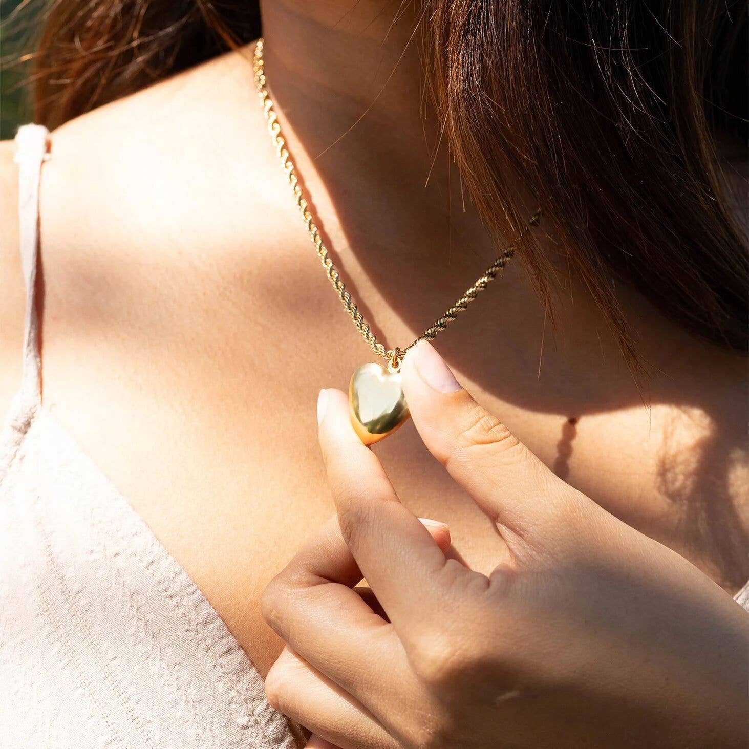 18K Gold PVD Stainless Steel Heart Locket / PDL0239: Gold